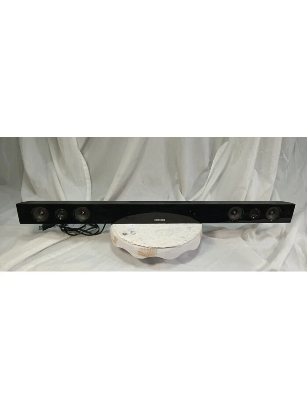 Samsung HW-FM45C 2.1 Channel Soundbar Home Theater TV Audio Bluetooth w Cord